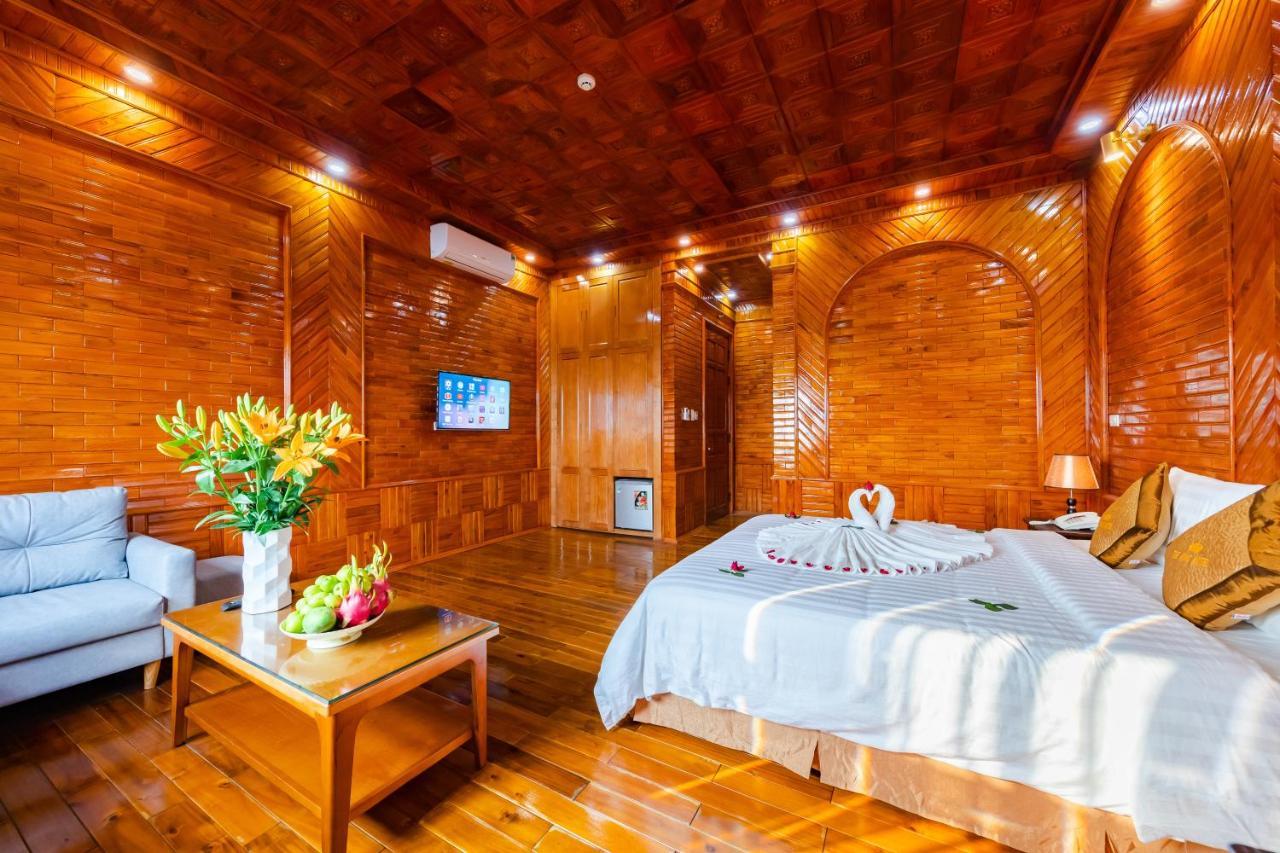 Theking Hotel Huong Gia Exterior foto
