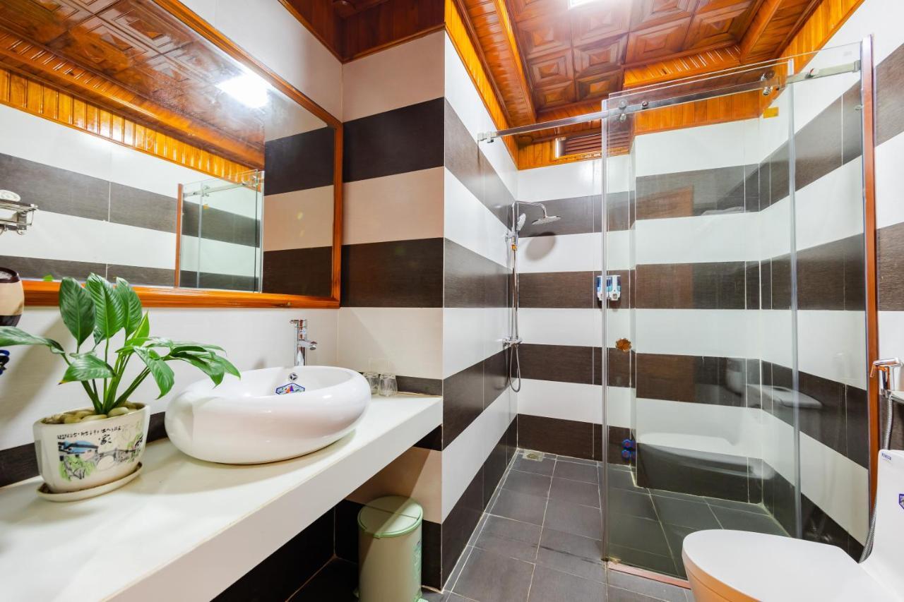 Theking Hotel Huong Gia Exterior foto